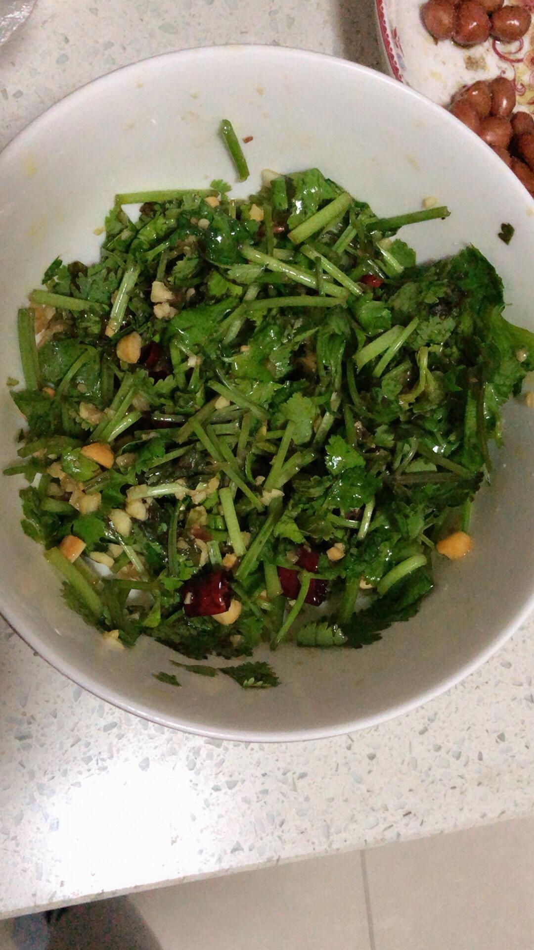 凉拌香菜的做法