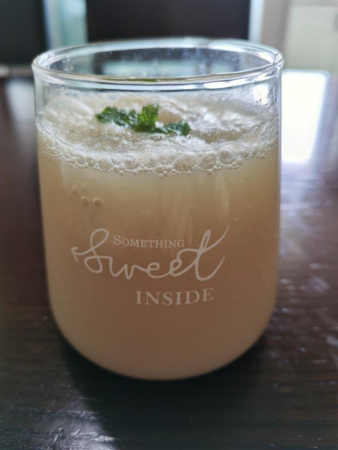 玫瑰荔枝薄荷饮