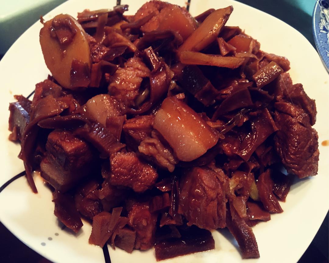 下饭神菜笋干烧肉的做法