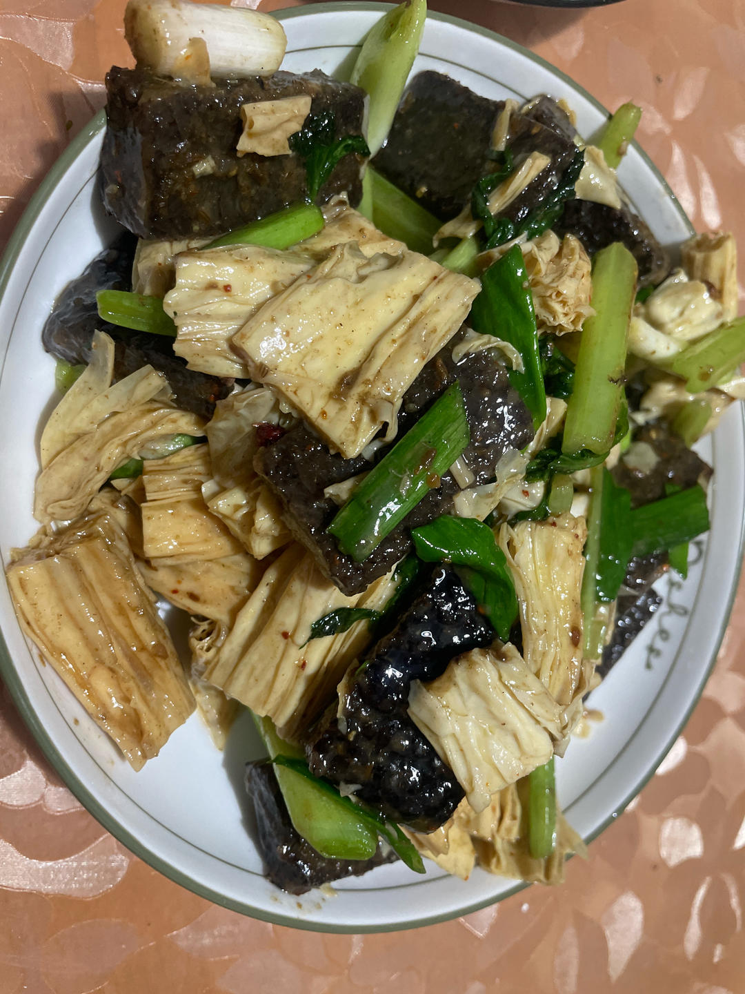 蒜苗爆炒米血糕