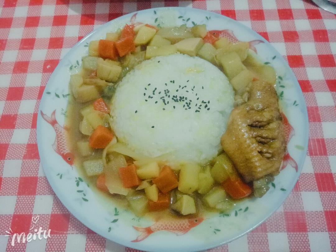 咖喱鸡肉饭