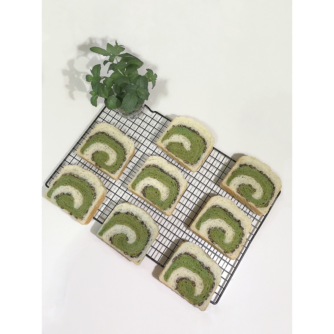 抹茶蜜豆牛奶吐司