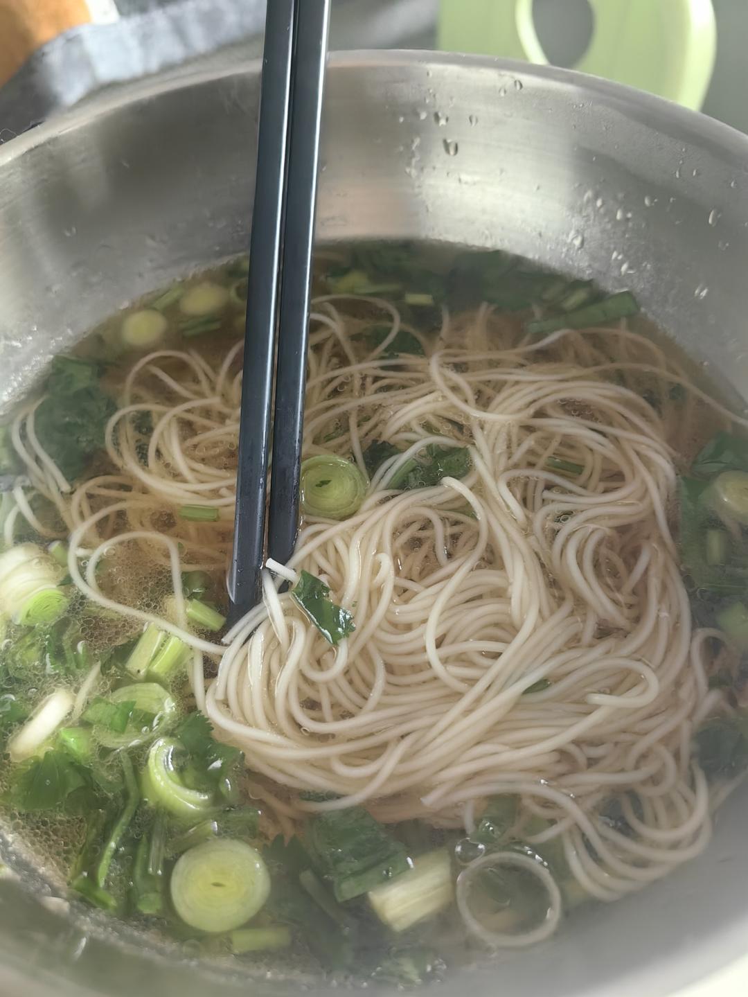 一碗热汤面