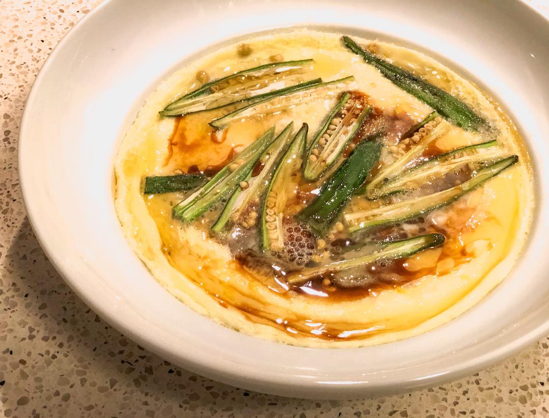 一人食：5分钟微波炉秋葵蒸蛋