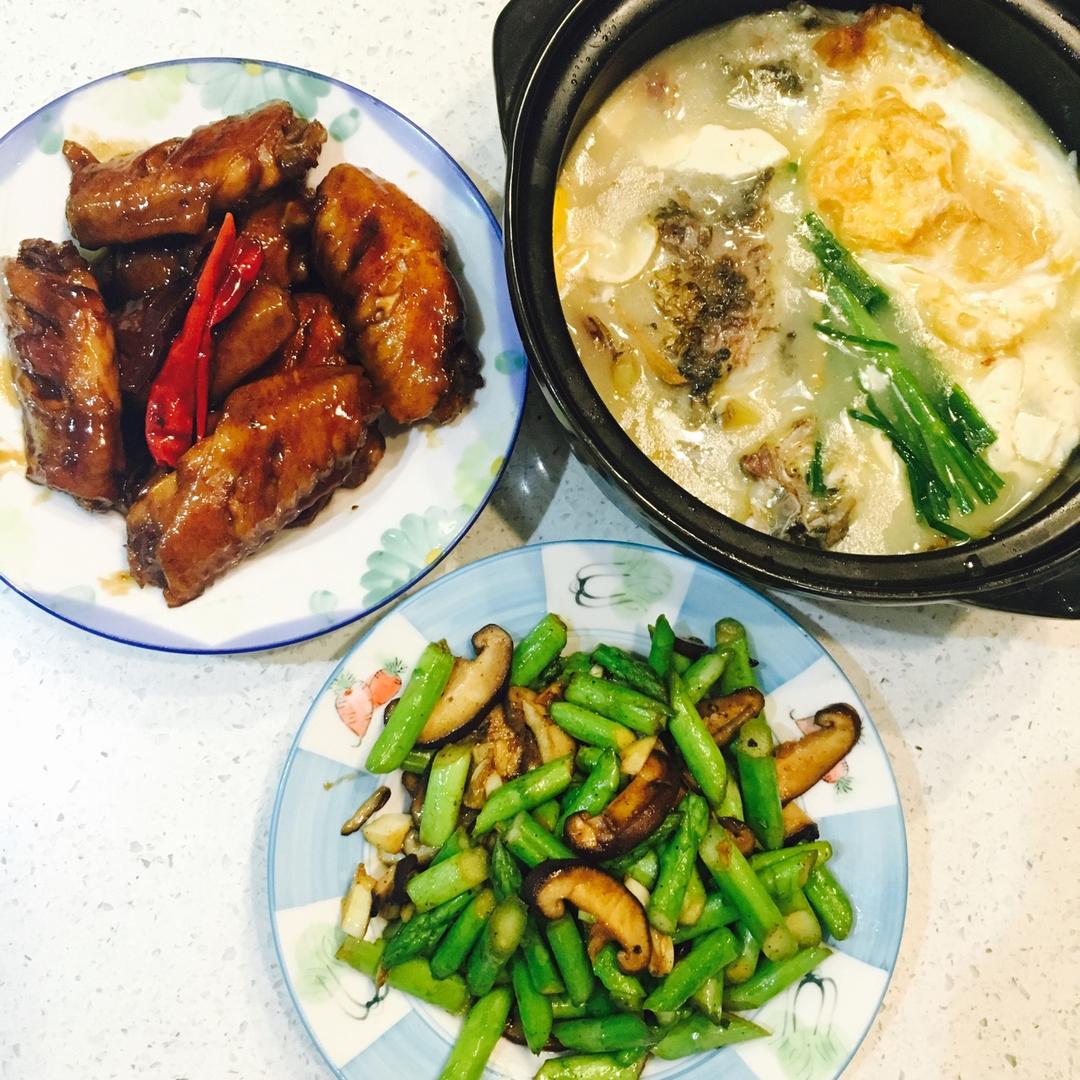 潘公主驾到做的荷包蛋鲫鱼汤【曼食慢语】第二季第3集