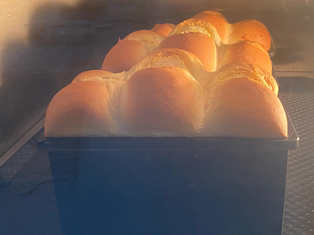 顶级黄金椰蓉吐司