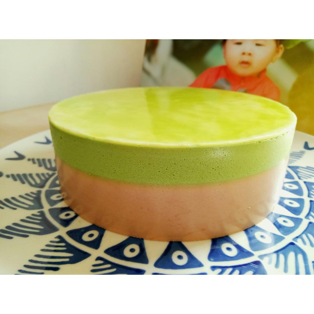 开心果慕斯配香草椰子慕斯