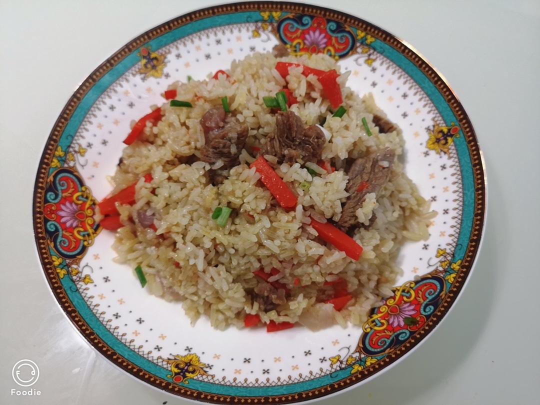 喷香一锅出咖喱牛肉抓饭