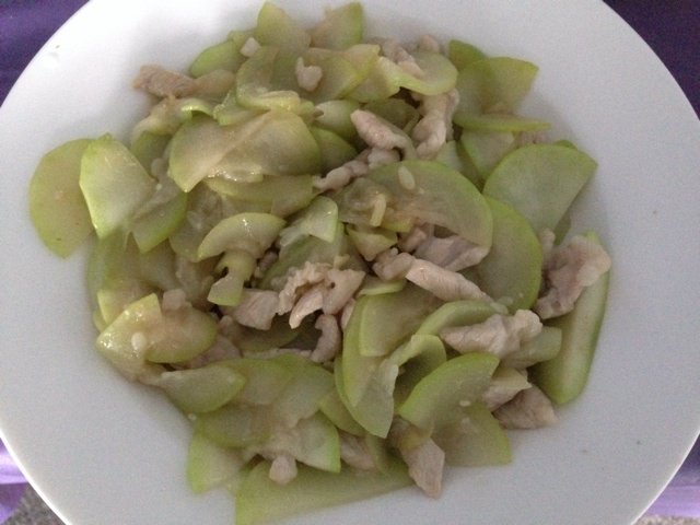 西葫芦炒肉片