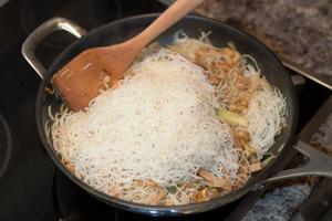 曼步厨房 - 星洲炒米粉的做法 步骤6