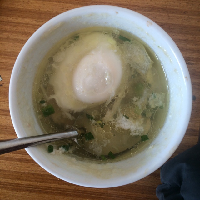 微波炉鸡蛋肉饼汤