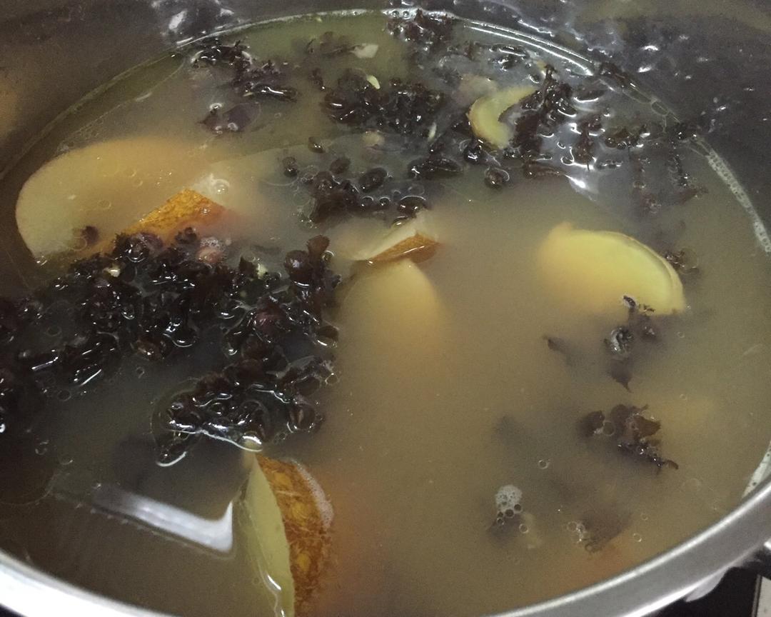 老黄瓜海草猪骨鱼尾汤