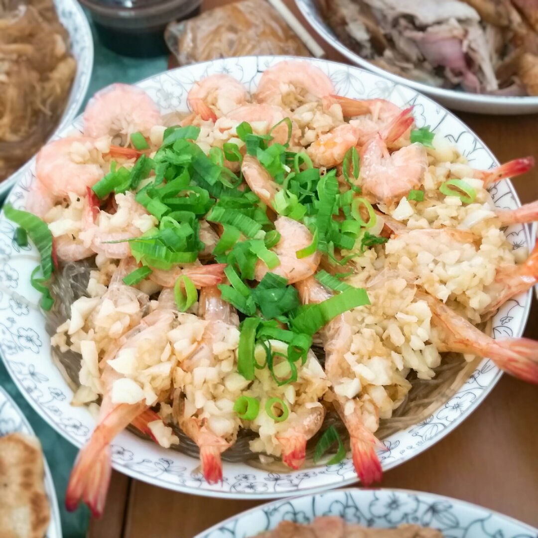 蒜蓉粉丝蒸大虾