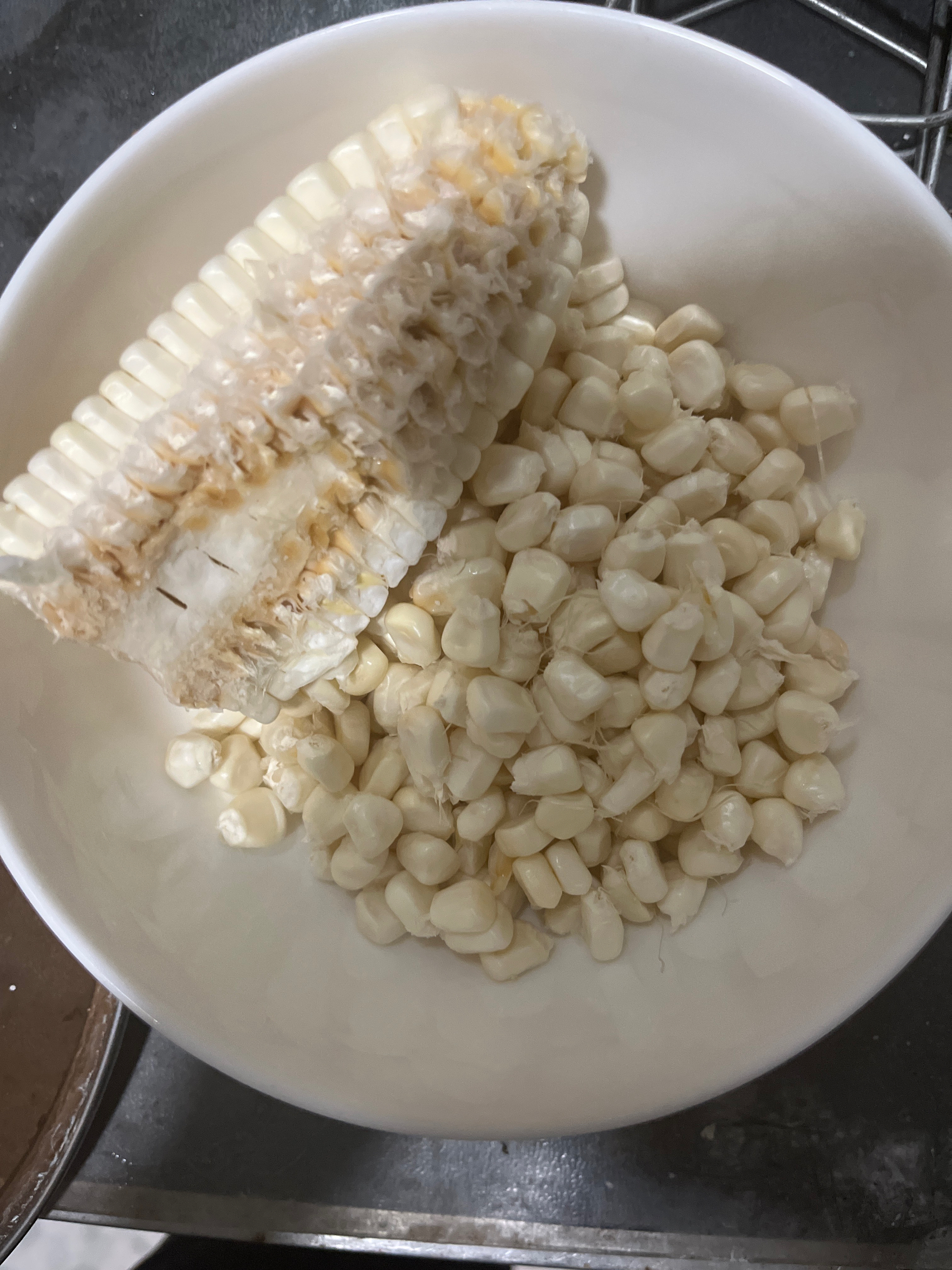 巧剥玉米粒