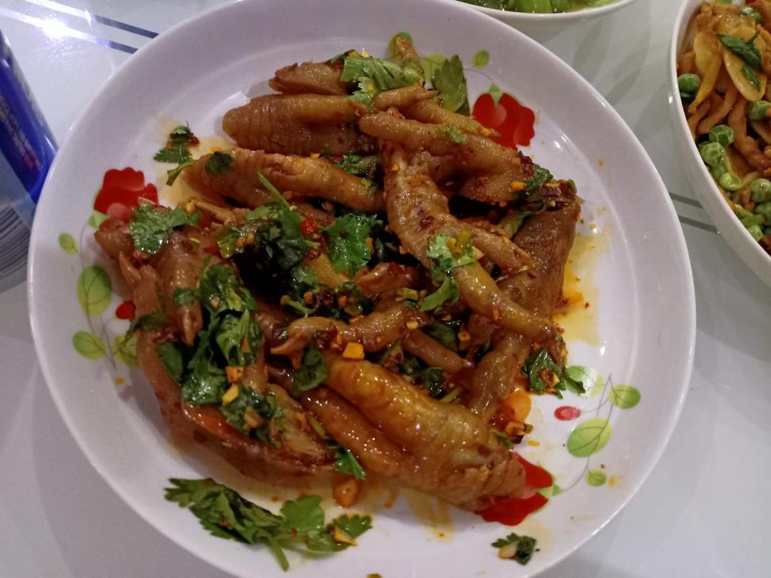 香辣蒜香凉拌爽脆鸡脚