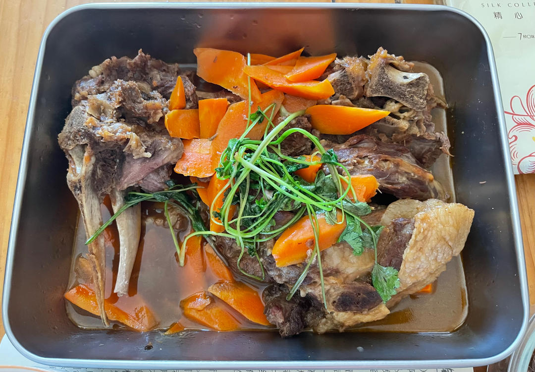 想吃正宗红焖羊肉，让起源地~新乡人告诉你😊➡️红焖羊🐏️肉的味！红焖羊🐑️肉的色！