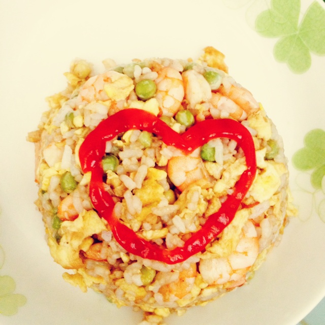 豌豆玉米虾仁炒饭