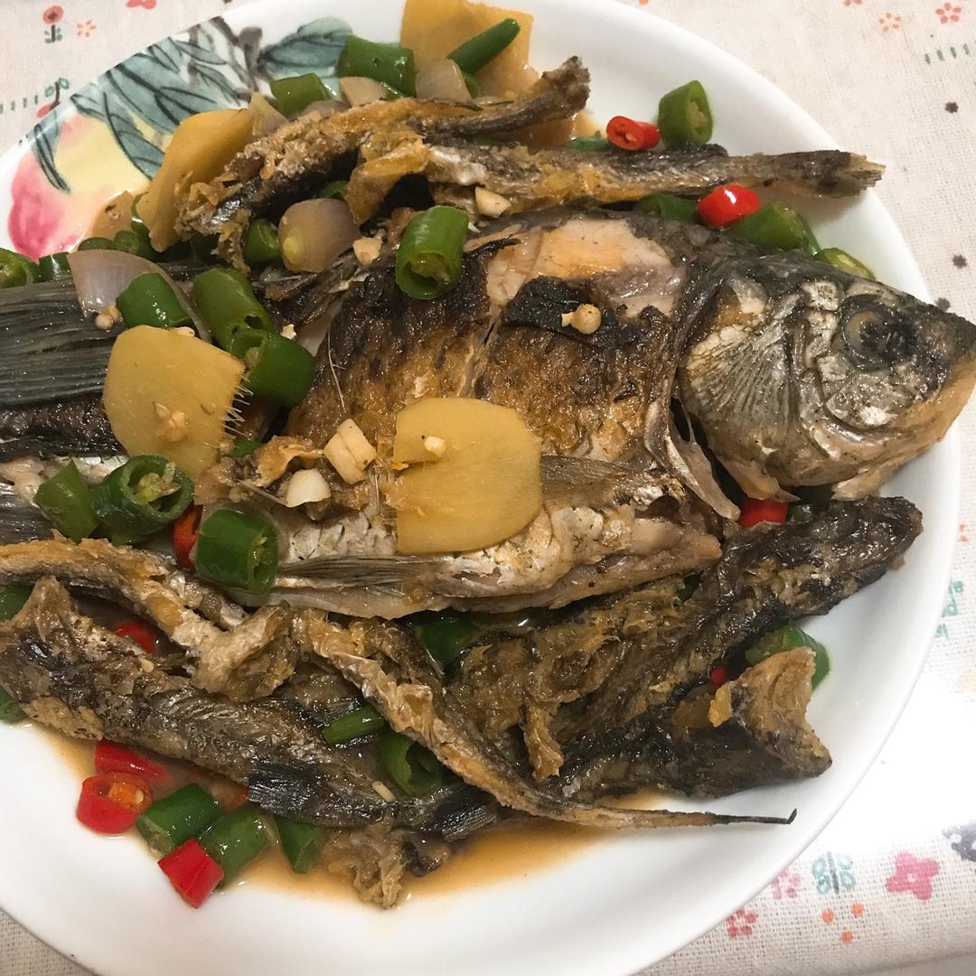劲爆红烧鲫鱼