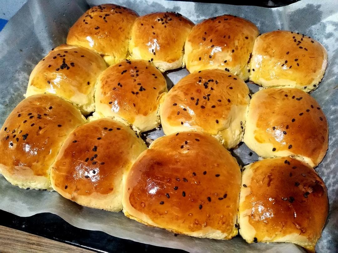 超软牛奶小餐包