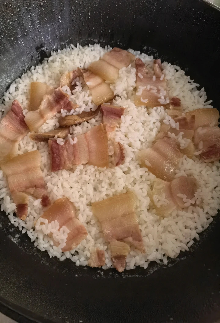超简单的炒锅煮米饭（附水米比例）
