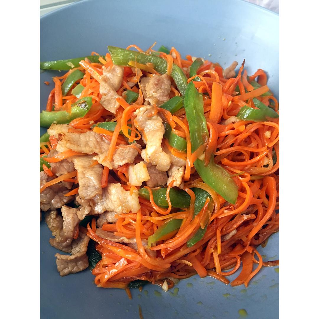 胡萝卜炒肉片