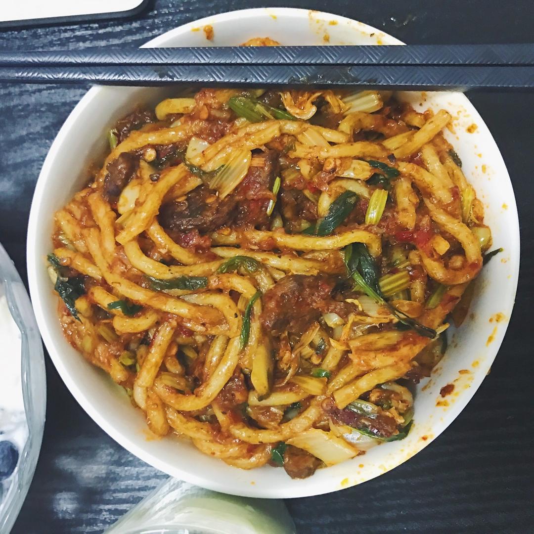 歹歹的新疆炒米粉