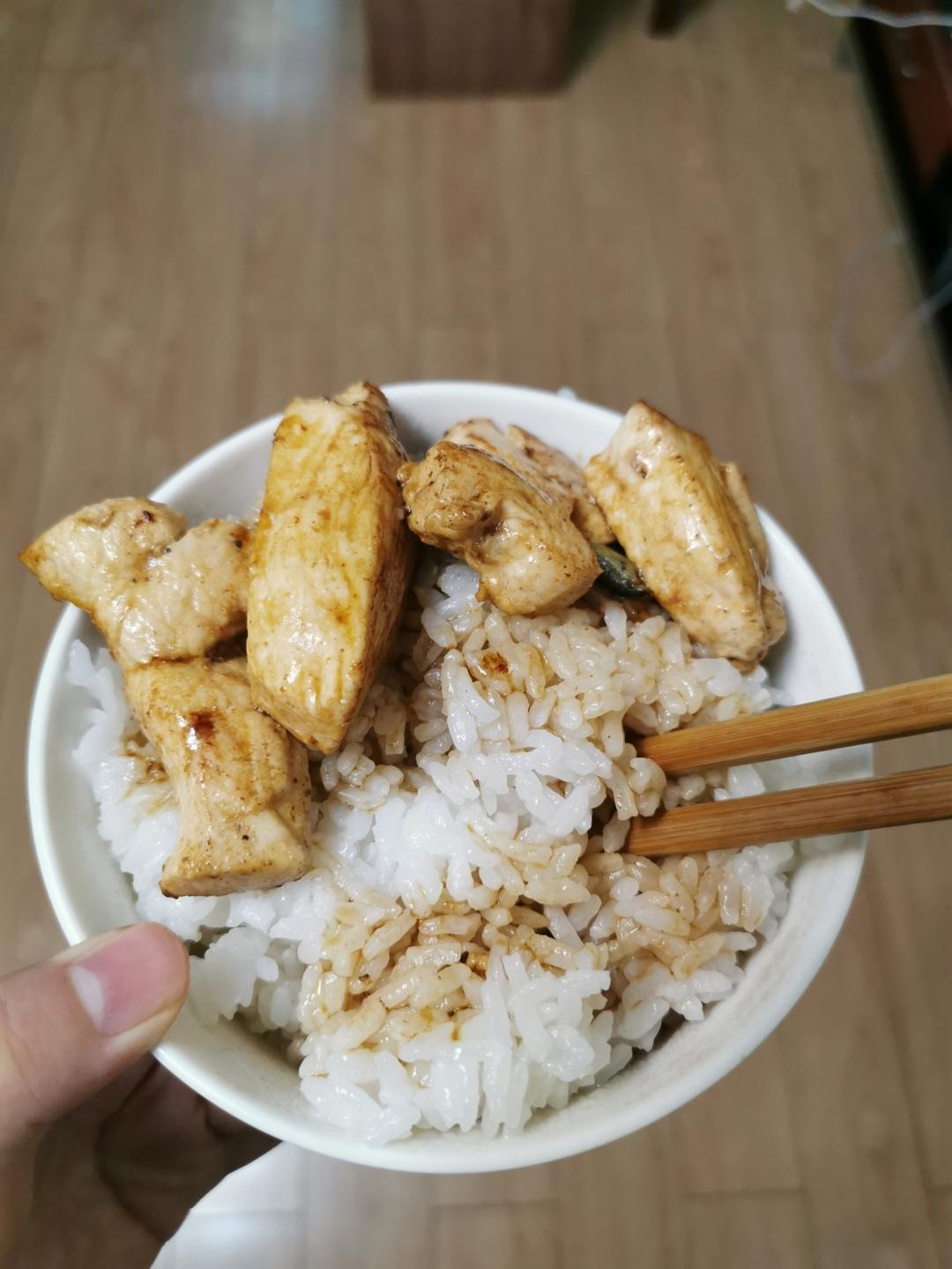 【嫩煎鸡胸肉】