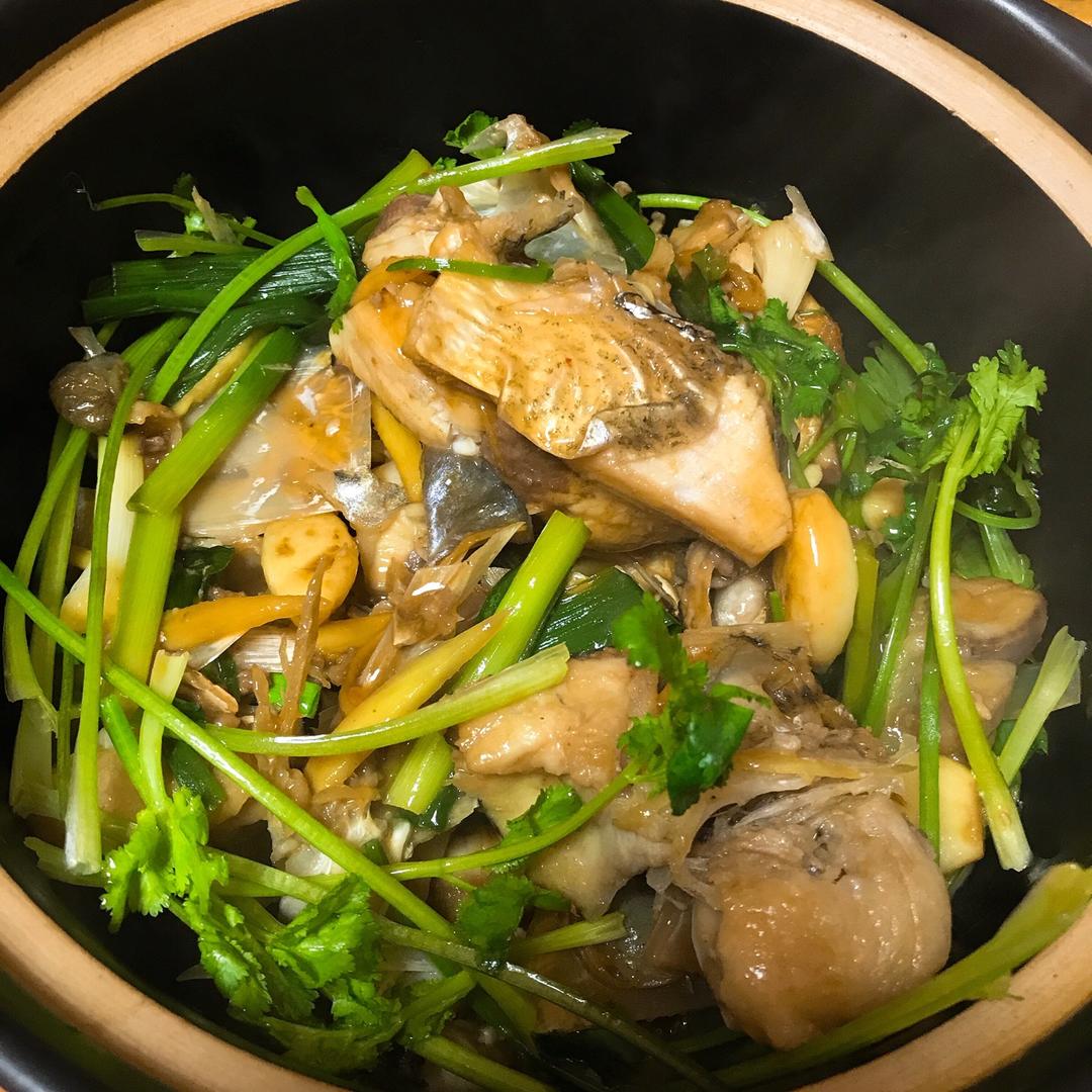 这么做《中餐厅》里的砂锅鱼头煲，超简单！