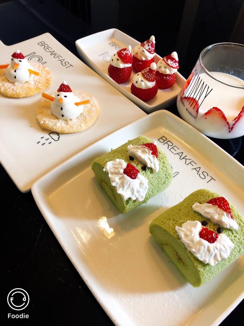 圣诞菠菜草莓蛋糕卷