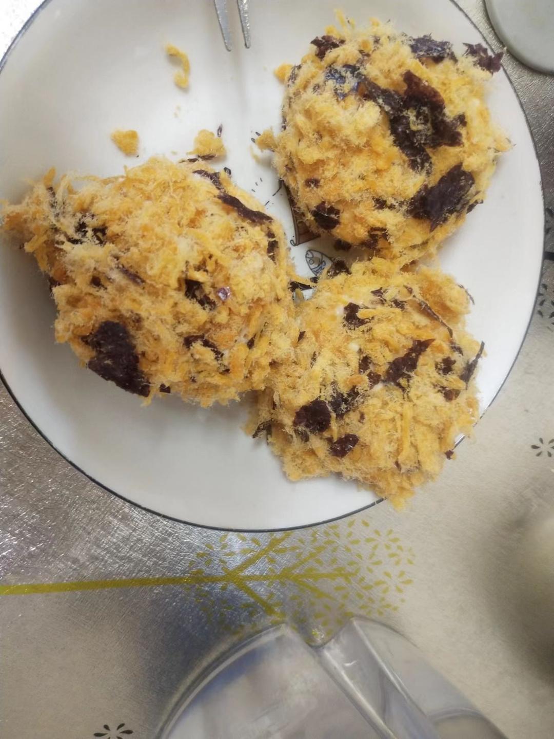 美味海苔肉松小贝