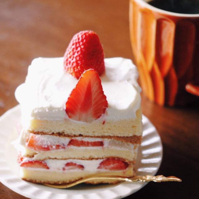 戚风奶油草莓蛋糕