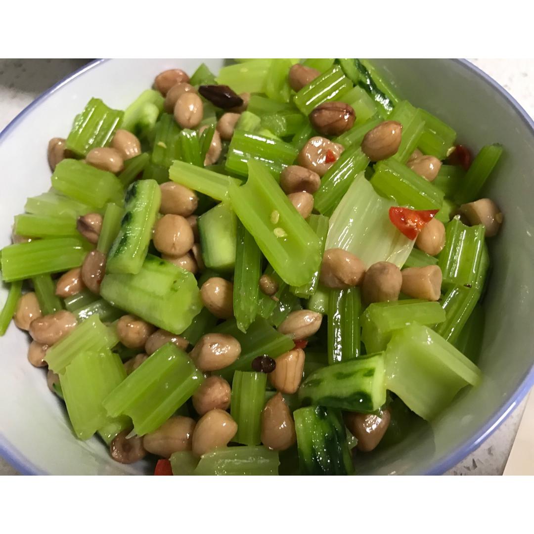 花生拌芹菜