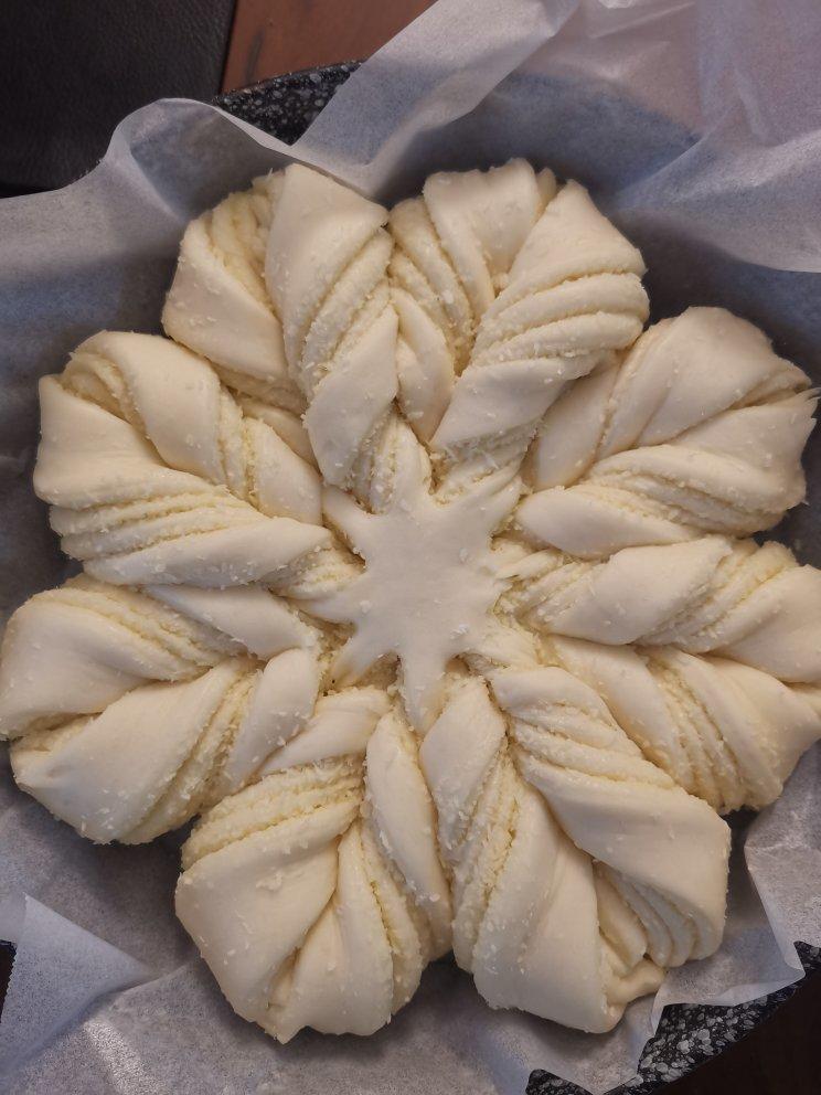 【小高姐】蒜香浓郁 造型优美 不用揉出手膜的面包