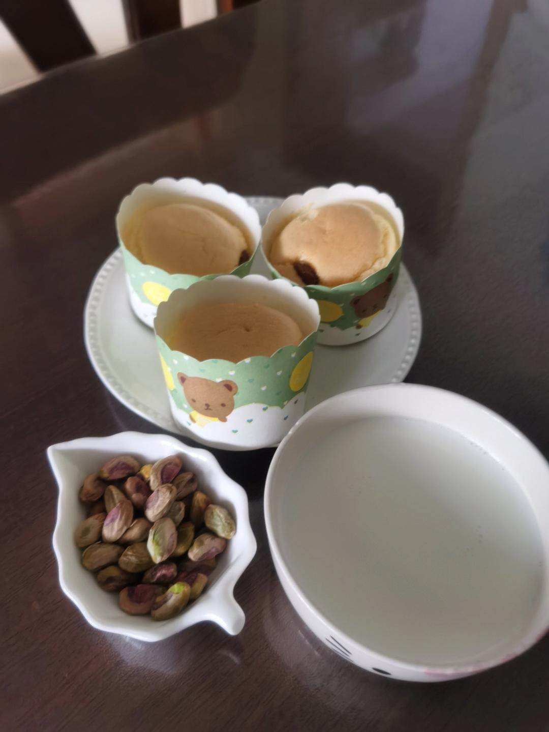 纸杯蛋糕 8寸戚风蛋糕的量