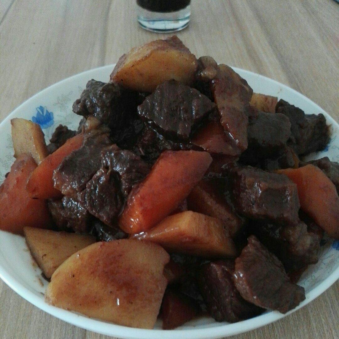 红烧牛肉土豆 （独家秘制）
