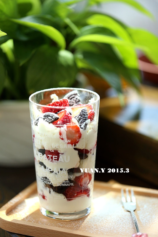 椰奶酒香草莓芝士杯（超快手呱呱杯）