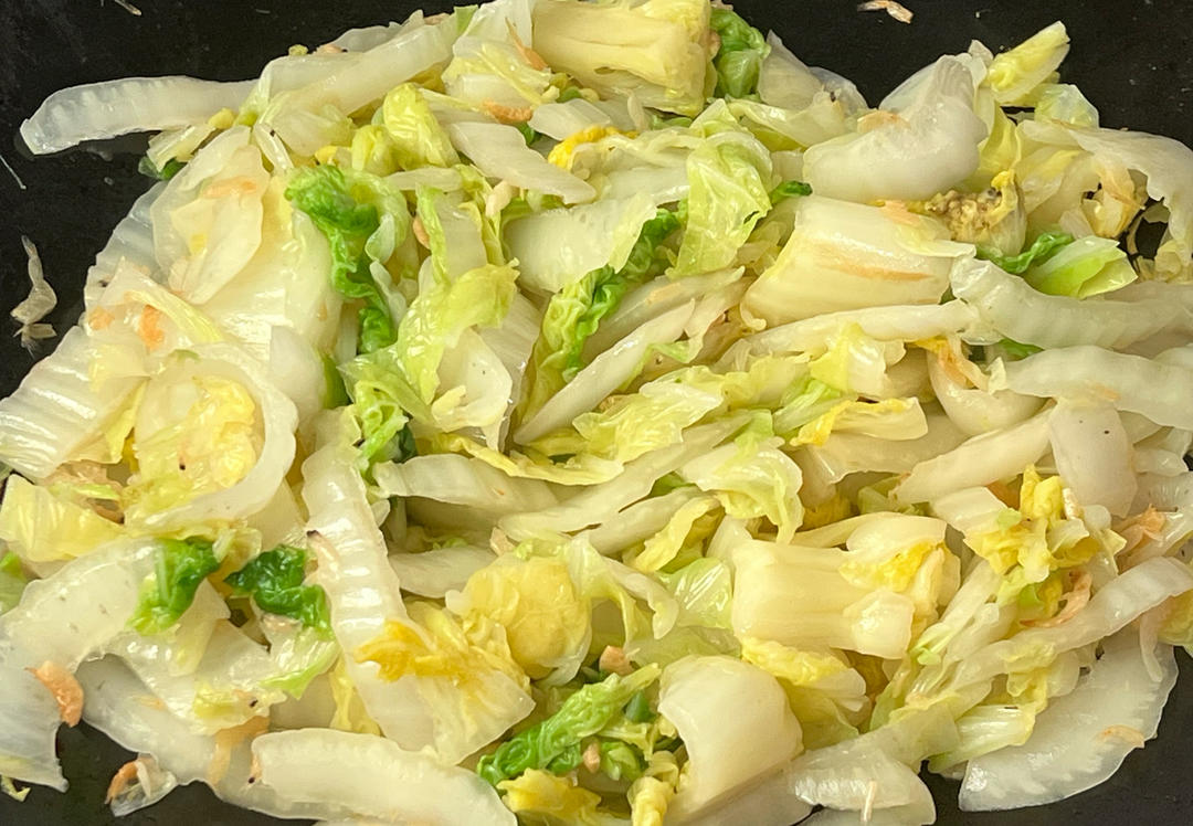 虾皮炒白菜，鲜的很啊