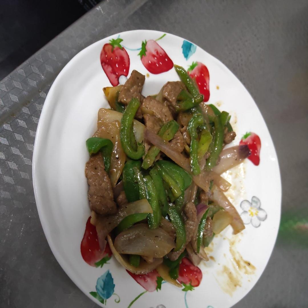 青椒洋葱炒牛肉丝