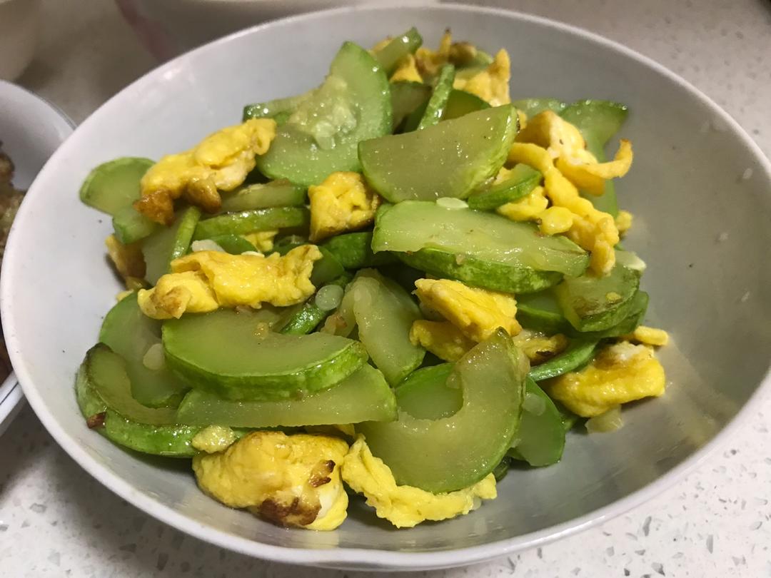 西葫芦炒鸡蛋