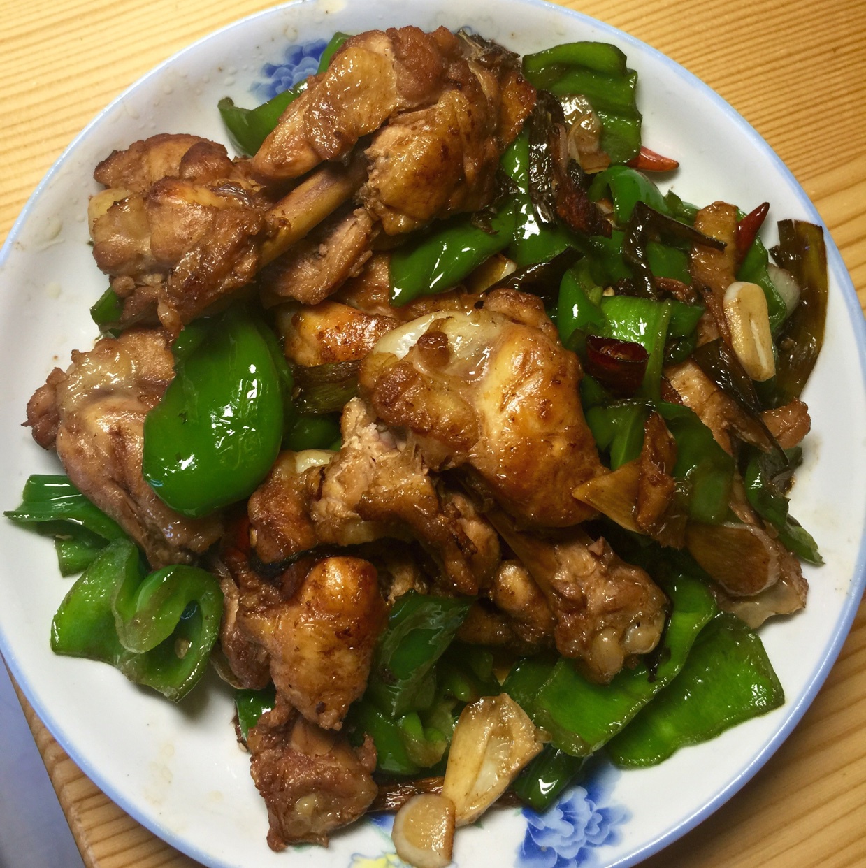 hi-阳阳做的尖椒鸡腿