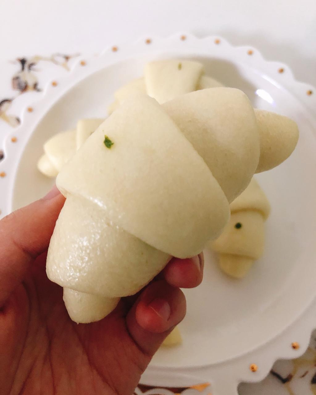 可颂造型葱油花卷｜一次发酵超美味