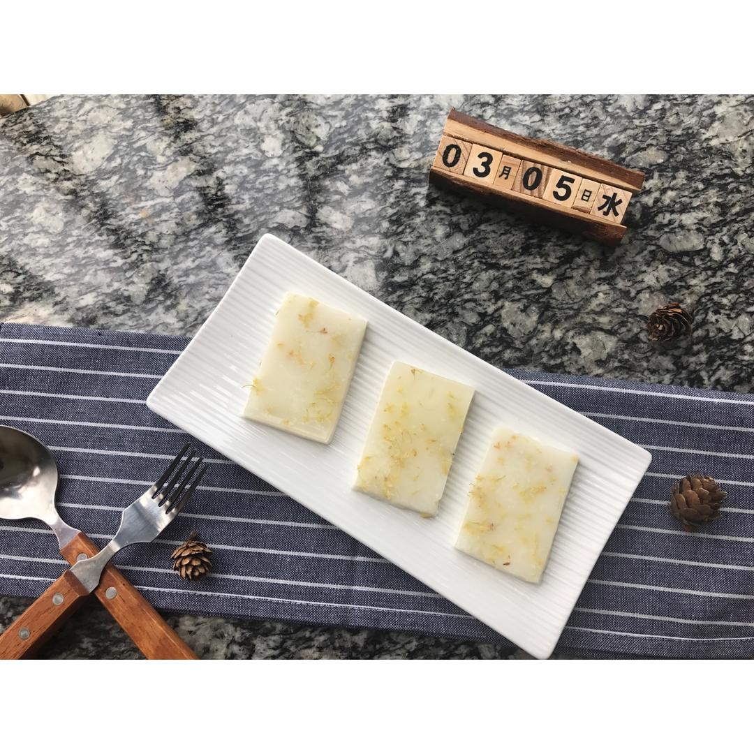 “会动的”椰汁桂花糕