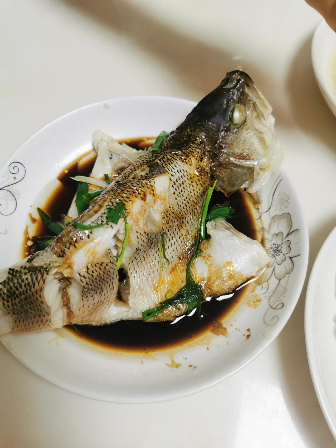 清蒸鲈鱼