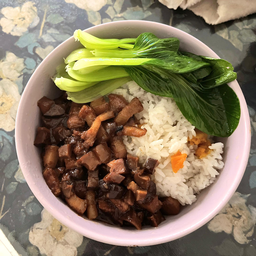 香菇卤肉饭造起来