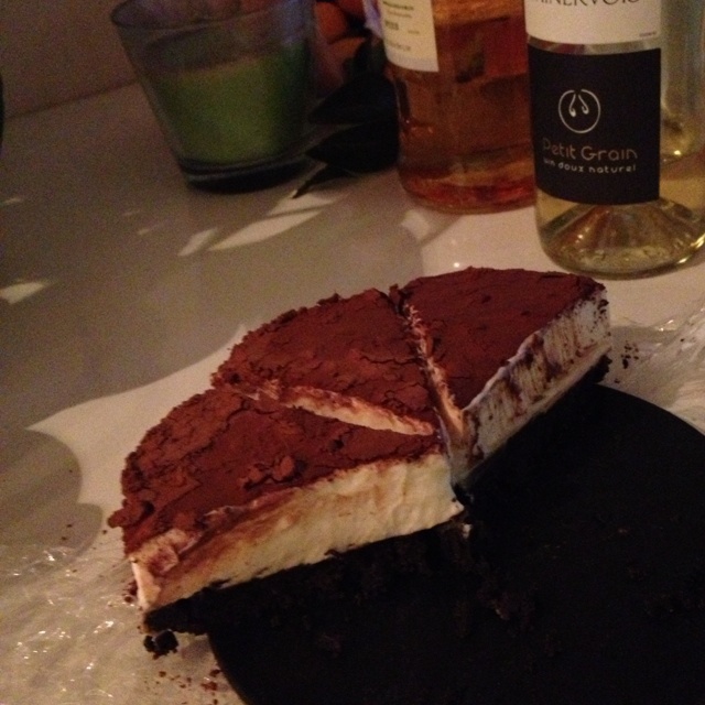 百利甜冻芝士蛋糕