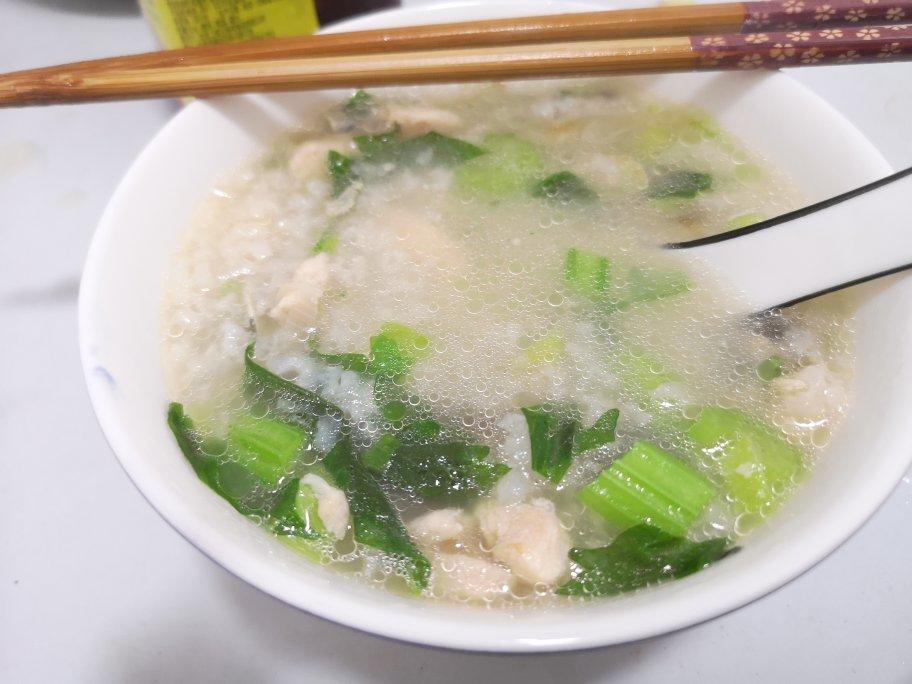 妈妈👩教我做的皮蛋瘦肉粥🥣简单快捷美味😋
