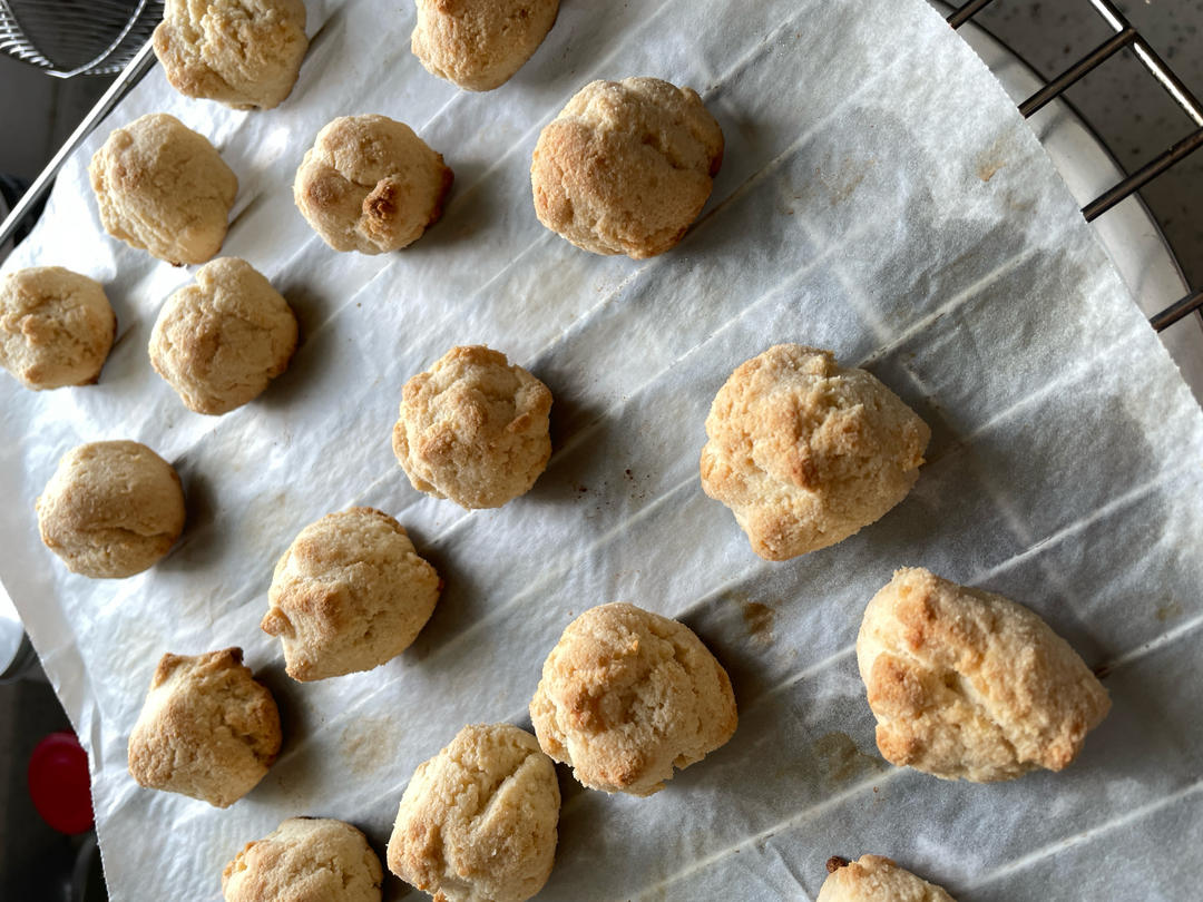 懒人生酮：为消耗淡奶油而生的奶油餐包（减肥主食）