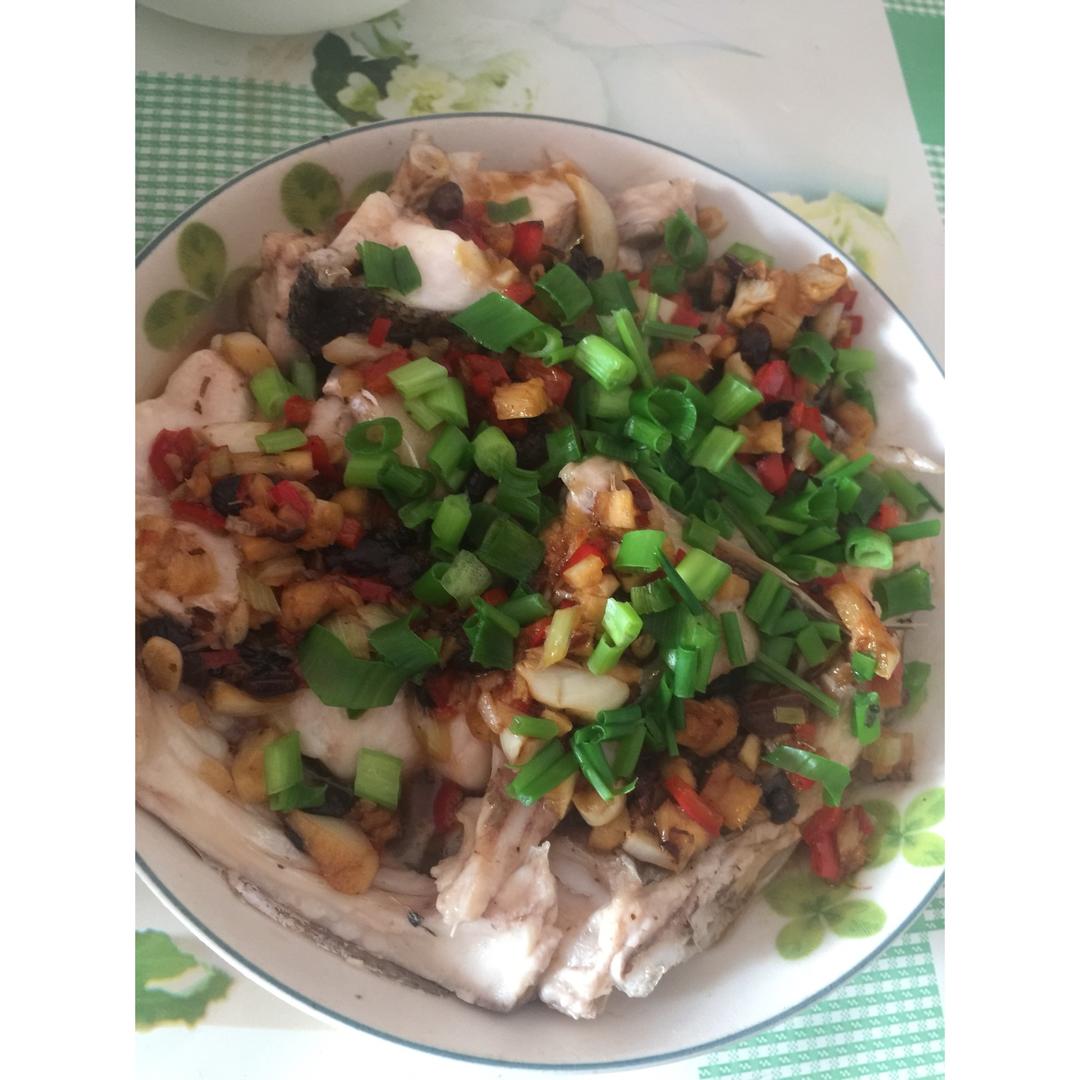 鼓汁蒸鲶鱼
