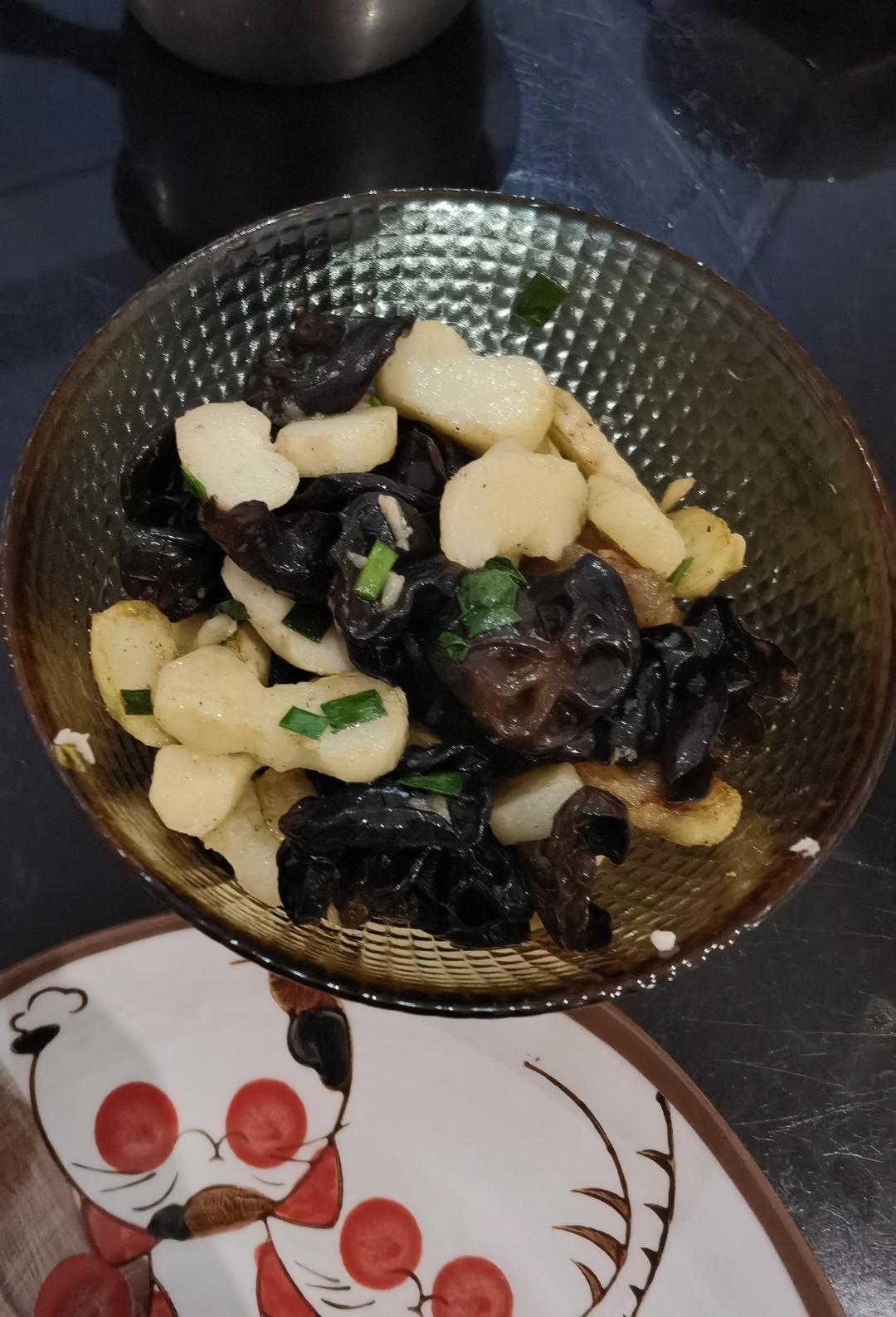 马蹄炒黑木耳