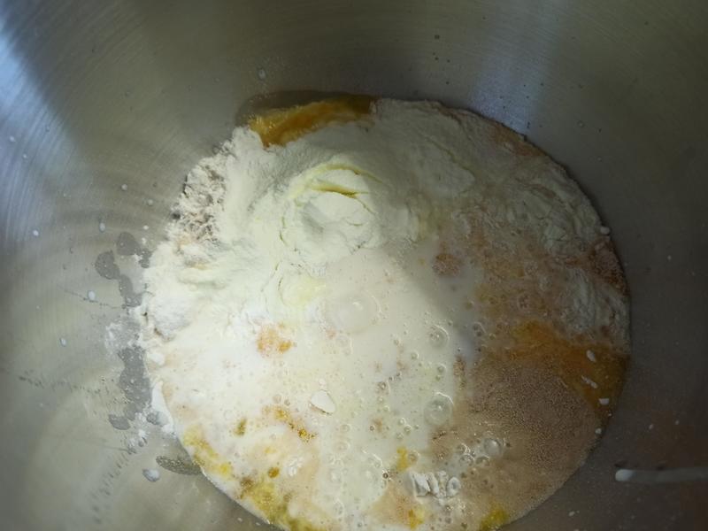 纯奶手撕吐司的做法 步骤1